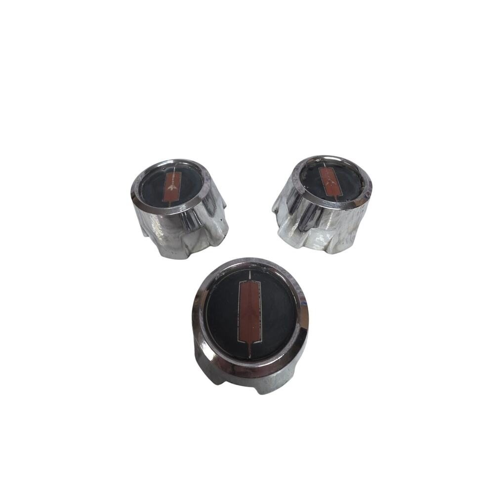 3x VINTAGE OLDS CUTLASS RALLY WHEEL CENTER Caps Oldsmobile